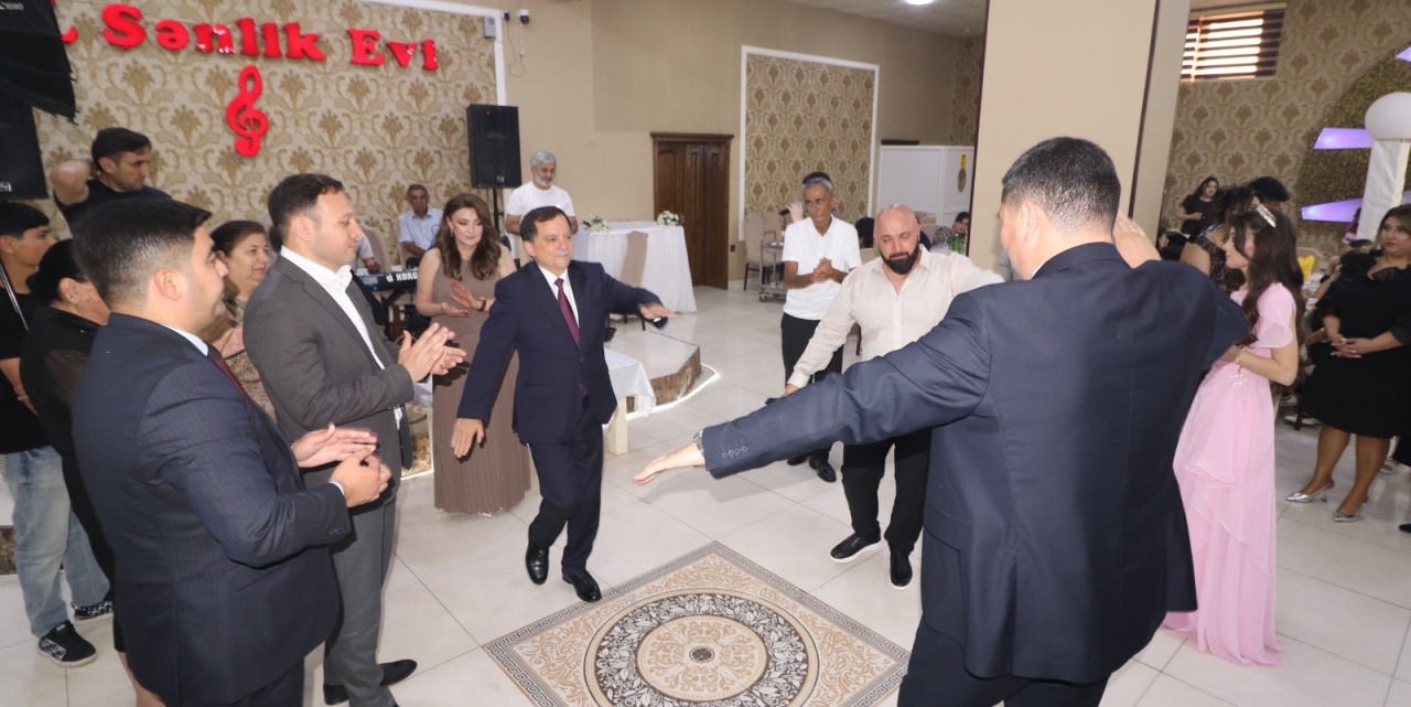 Qazaxın icra başçısı şəhid bacısının nişan mərasimində - FOTOLAR